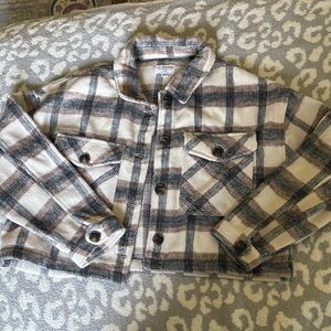 Women’s Plaid Jacket - Brown and Cream perfect for fall🍂🍁